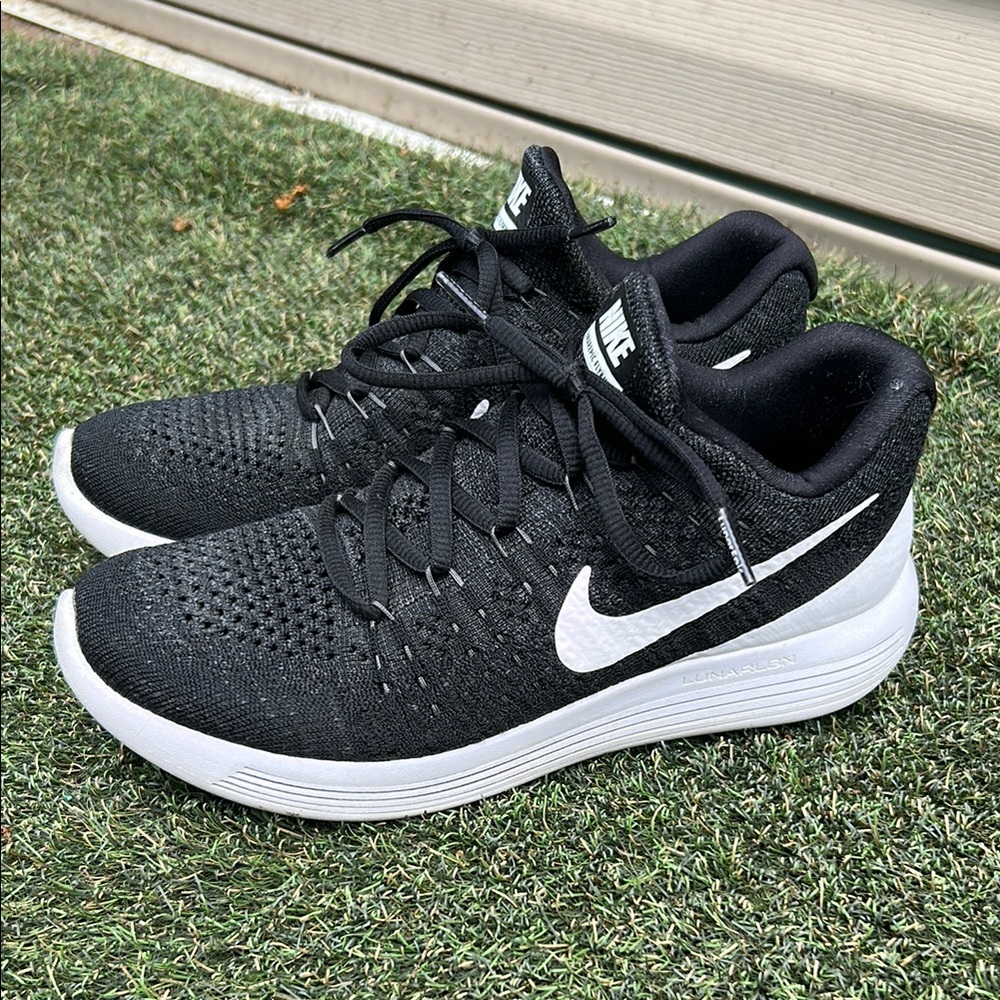 Nike Black and White Athletic Sneakers